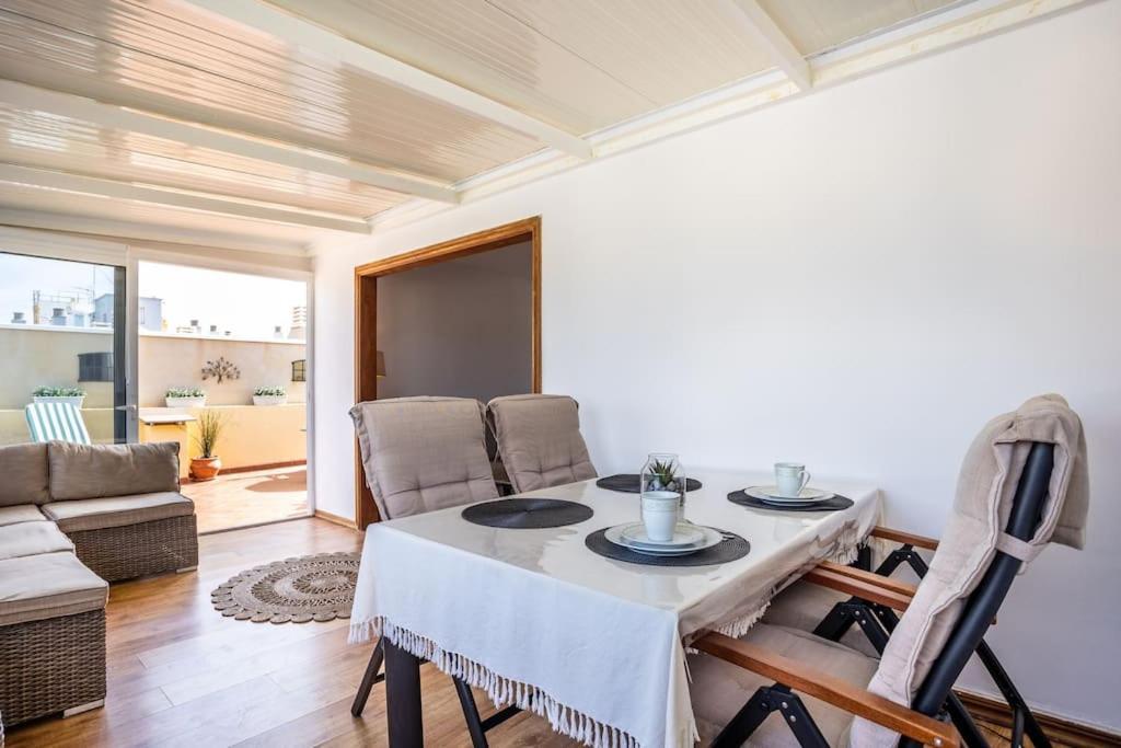 Fabuloso ático tranquilo con amplia terraza El Médano Exterior foto